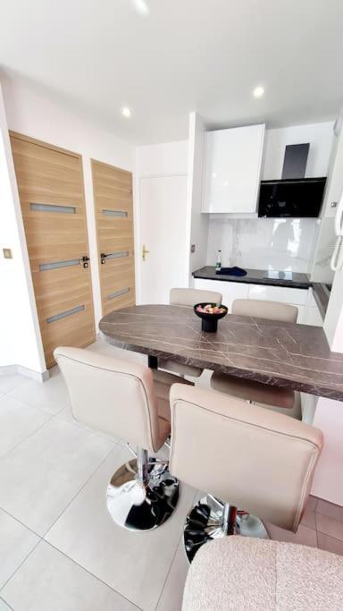 Disney Luxury Studio Serris Exterior foto